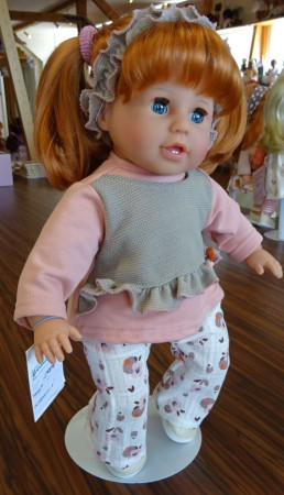 SUSI Ivanka, autorská hračka, panenka s měkkým velurovým tělem, Schildkröt, Německo, katalogové číslo 3345309